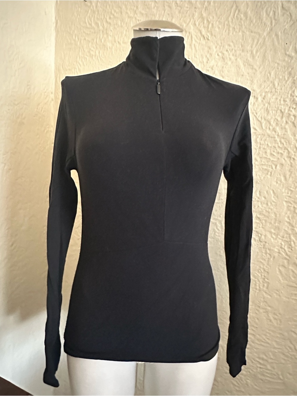 Athleta Transcend Half Zip Black Long Sleeve Active Top XS - Picture 2 of 8